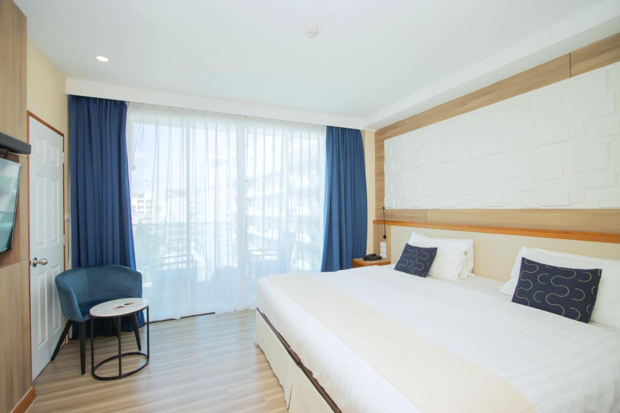 Sira Grande Hotel & Spa Patong Bagian luar foto