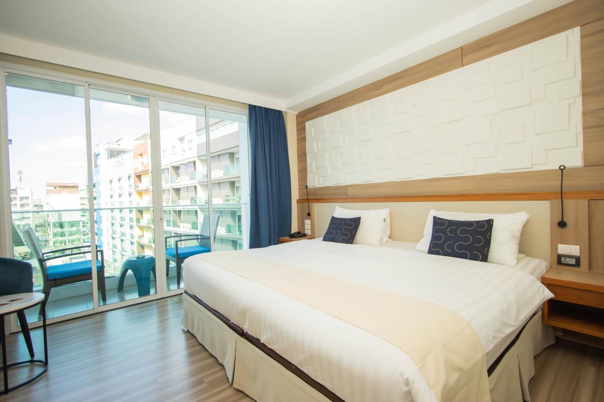 Sira Grande Hotel & Spa Patong Bagian luar foto